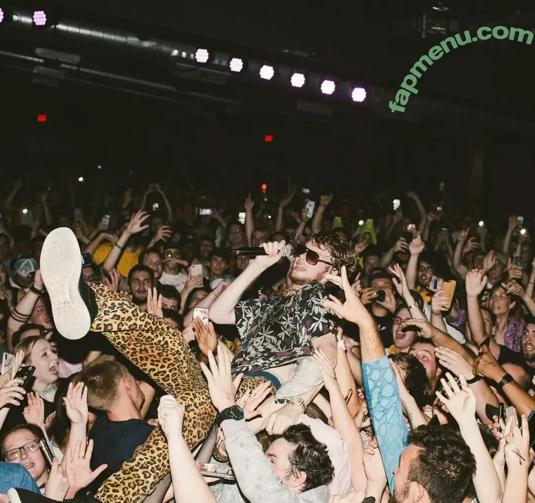 yunggravy nude photo #0020 (yunggravy)
