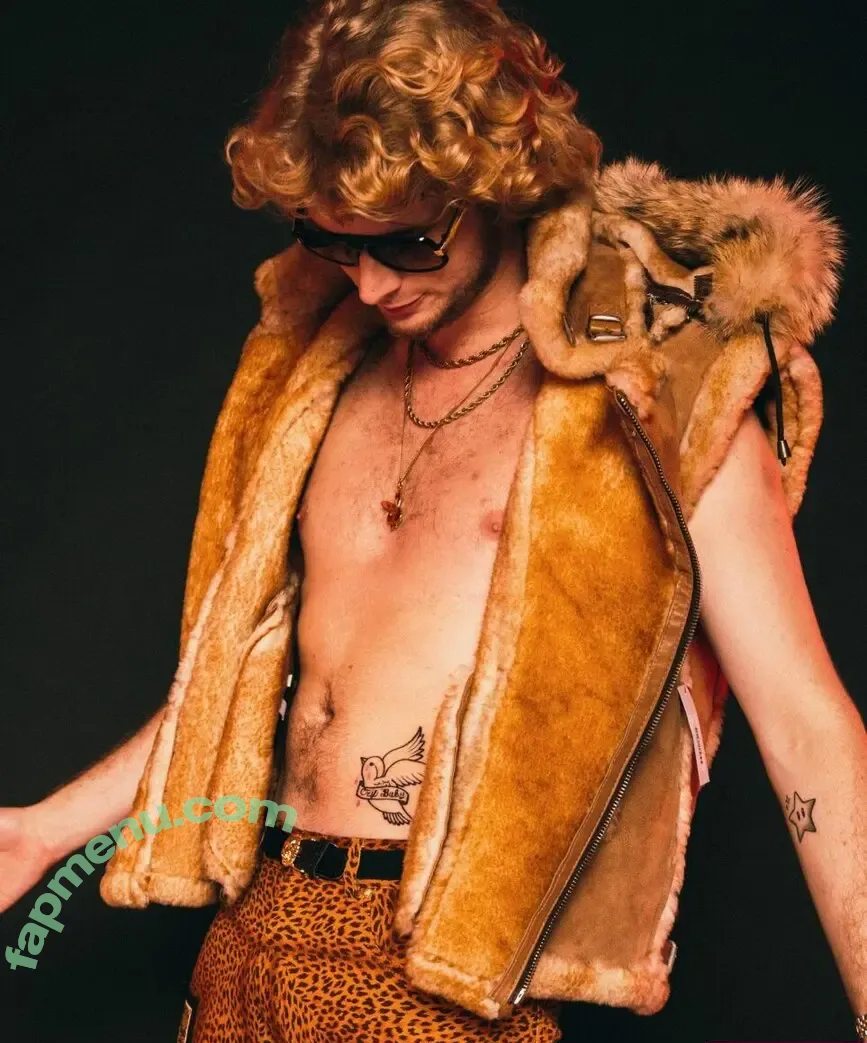 yunggravy nude photo #0022 (yunggravy)