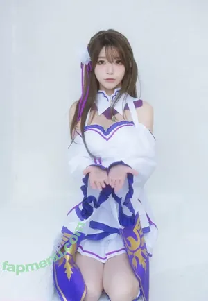 Yurisa / risa.yu nude photo #0001