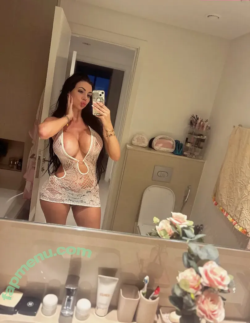 yvonne_bar nude photo #0443 (yvonne_bar_)