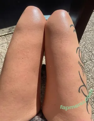 yvonneofficial / yvonneyoga.us nude photo #0027