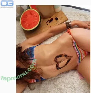  nude photo #0002