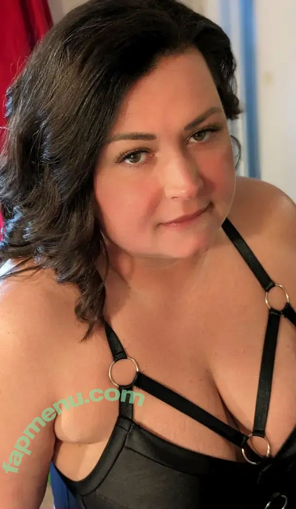 yvr_renee4u nude photo #0002 (yvr_renee4u)