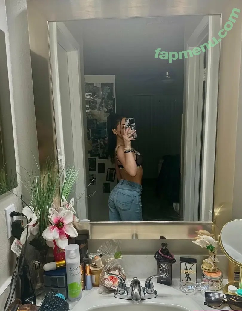z0tayl0r nude photo #0018 (zoetayl0r)