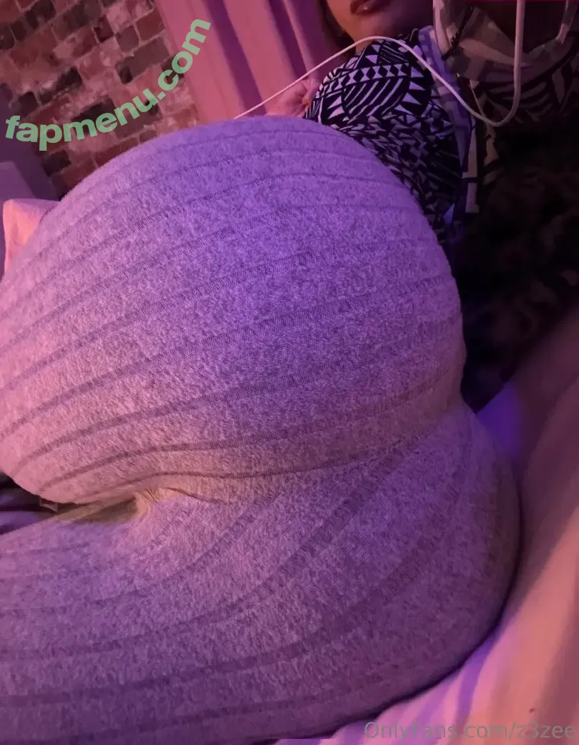 z3zee nude photo #0005 (z3zee__)