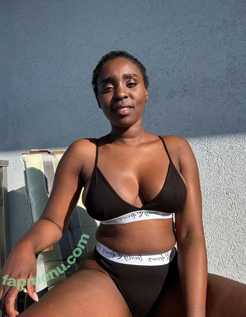 zaawaaditv nude photo #0090 (zaawadi)
