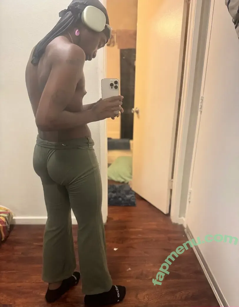 zayhilfigerrr nude photo #0022 (zayhilfigerrrr)
