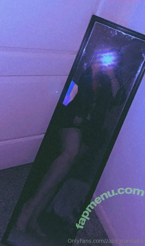 zaza_mama69 nude photo #0002 (misszazax__)