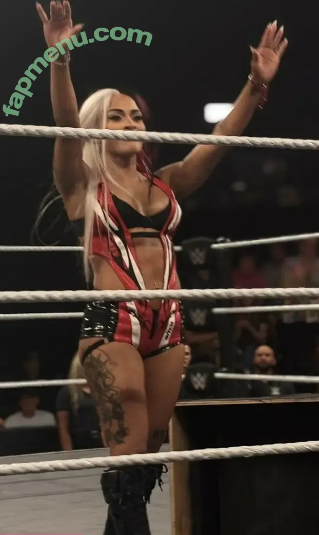 Zelina Vega nude photo #1607 ( / Thea Trinidad / zelinavegawwe)