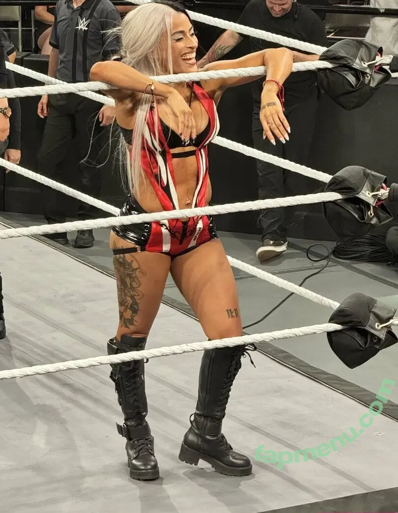 Zelina Vega nude photo #1619 ( / Thea Trinidad / zelinavegawwe)