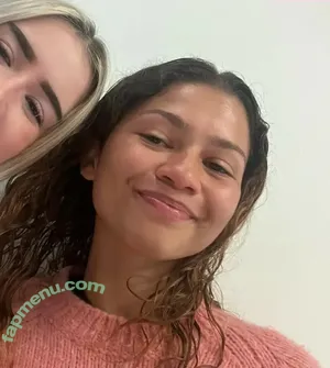 Zendaya / zayarose11 nude photo #0086