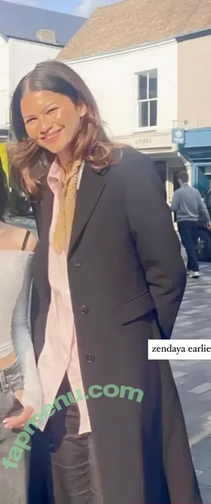 Zendaya / zayarose11 nude photo #0114
