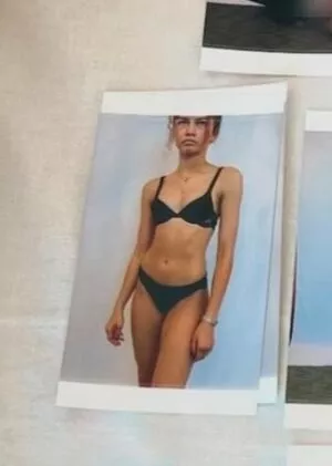 Zendaya / linda.voilet nude photo #2958
