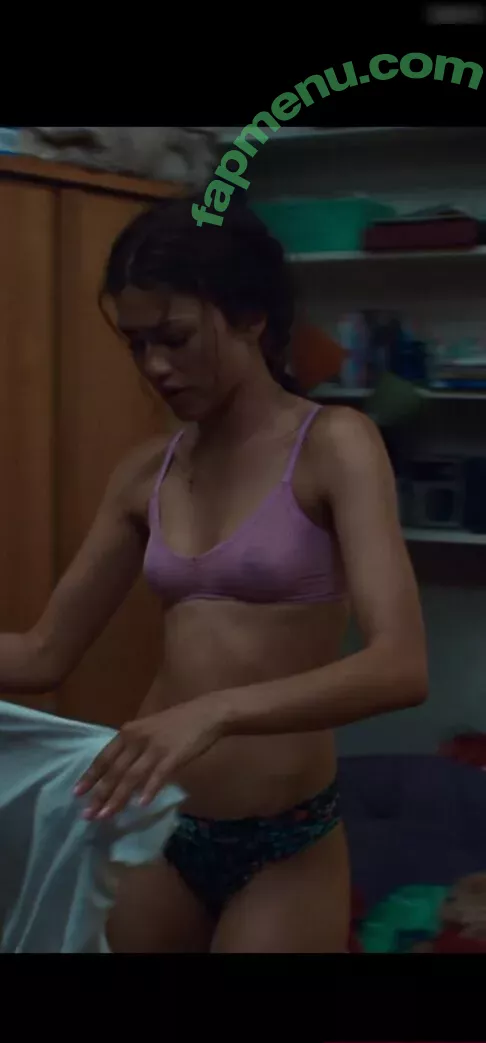 Zendaya nude photo #2989 (linda.voilet)