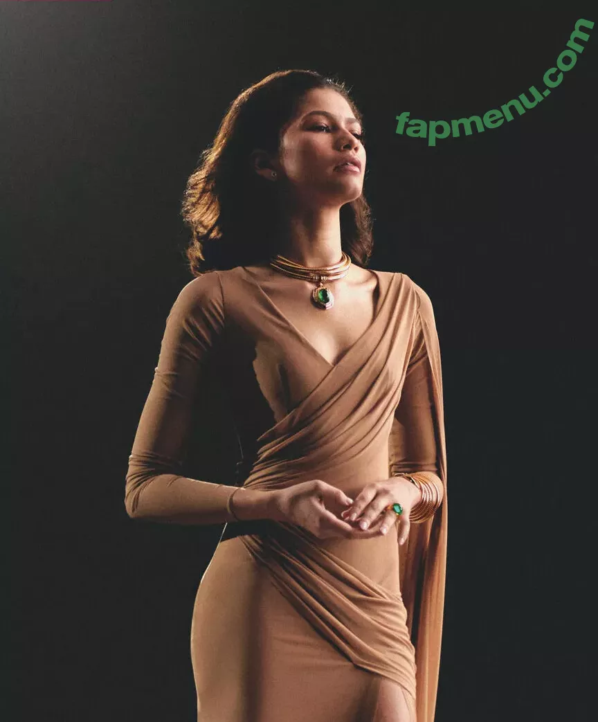 Zendaya nude photo #2998 (linda.voilet)