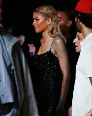 Zendaya / linda.voilet nude photo #3044