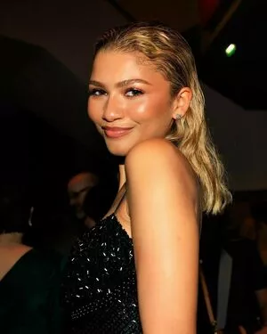 Zendaya / linda.voilet nude photo #3082