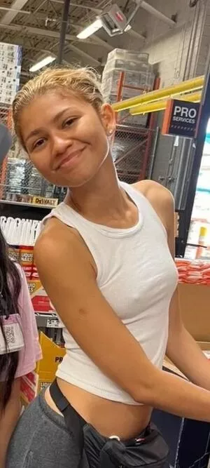 Zendaya / linda.voilet nude photo #3113