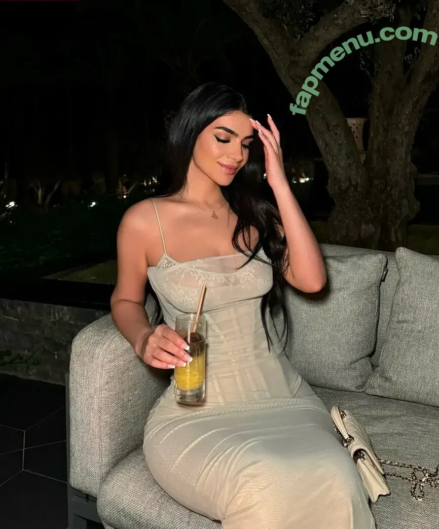 Zenoviajafar nude photo #0006 (Zenoviajafar)