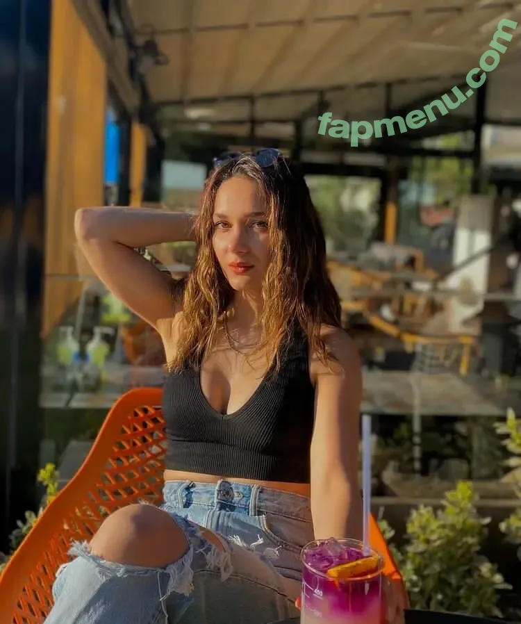 zeynepsedefaydemir nude photo #0011 (zeynepsedefaydemir)