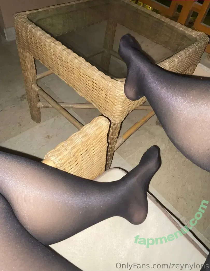 zeynylons nude photo #0010 (zeypantyhose)