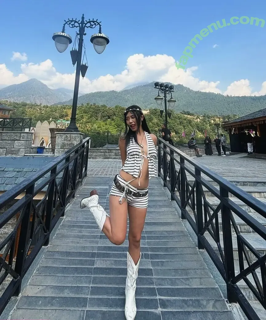 Ziean0 nude photo #0039 (Ziean0)