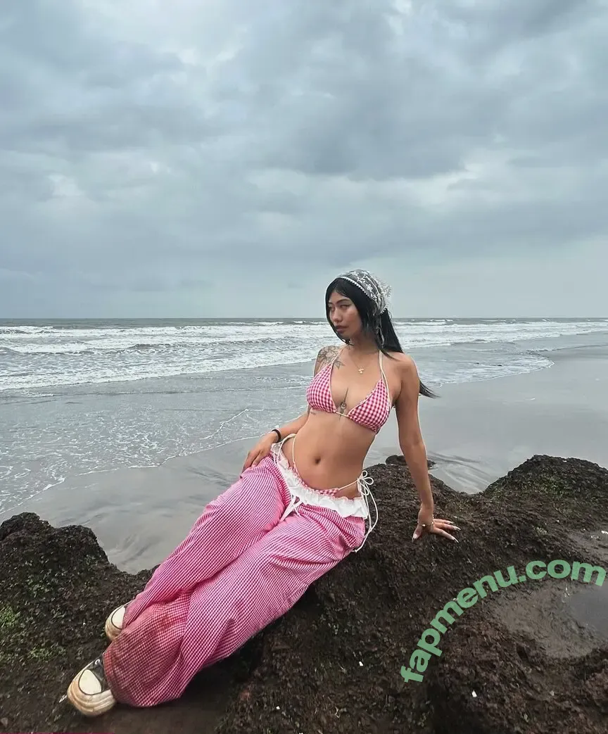 Ziean0 nude photo #0041 (Ziean0)