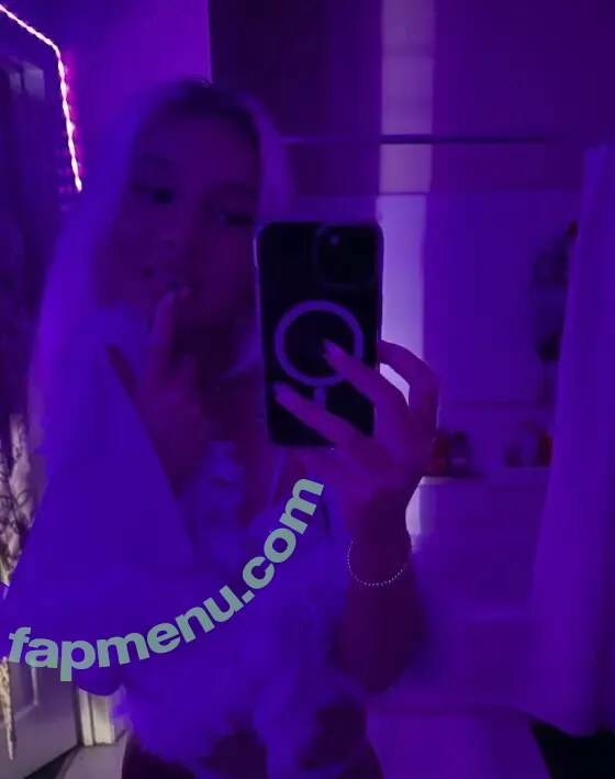 zoegabrielle nude photo #0006 (whoszoegabrielle)
