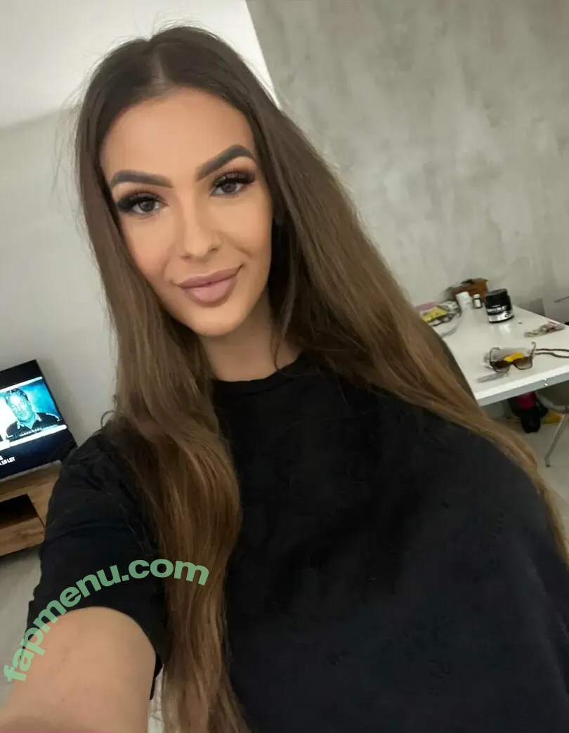 zoehillfree nude photo #0001 (z_freefalling)