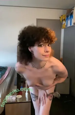 nude photo #0003