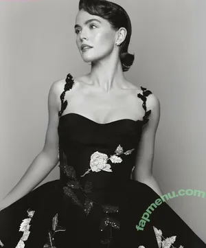 Zoey Deutch / zoeydeutch nude photo #0057