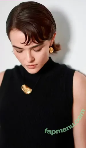 Zoey Deutch / zoeydeutch nude photo #0071