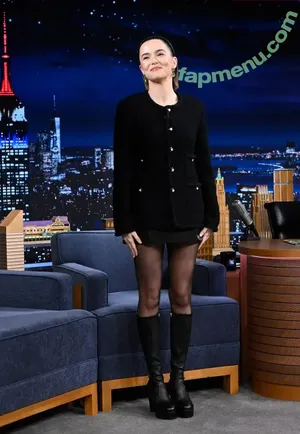 Zoey Deutch / zoeydeutch nude photo #0105