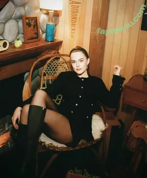 Zoey Deutch / zoeydeutch nude photo #0123