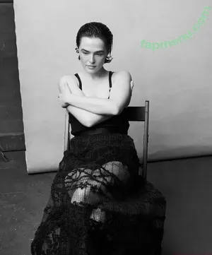 Zoey Deutch / zoeydeutch nude photo #0145