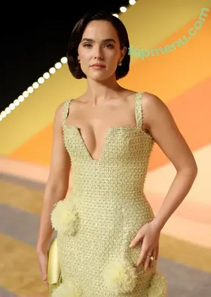 Zoey Deutch / zoeydeutch nude photo #0205