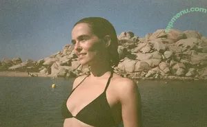 Zoey Deutch / zoeydeutch nude photo #0431