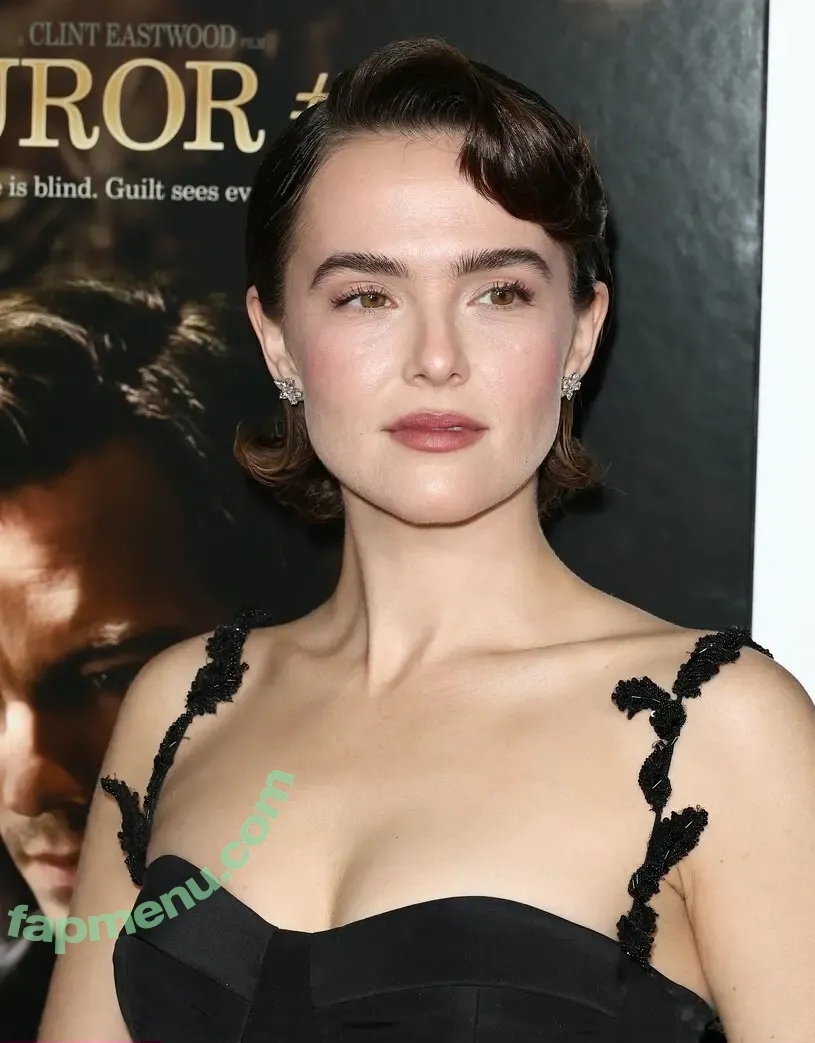 Zoey Deutch nude photo #0068 (zoeydeutch)