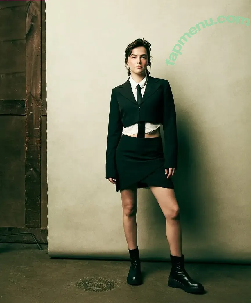 Zoey Deutch nude photo #0143 (zoeydeutch)