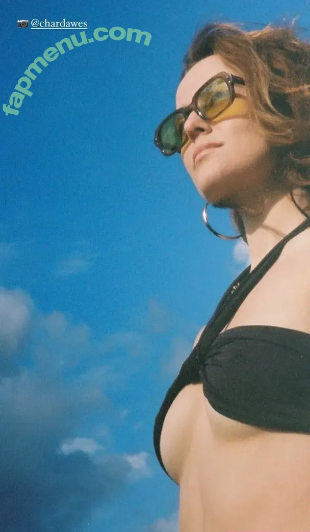Zoey Deutch nude photo #0271 (zoeydeutch)