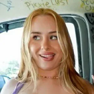 Zoey Uso / ZoeyUso / zoey_uso nude photo #0002