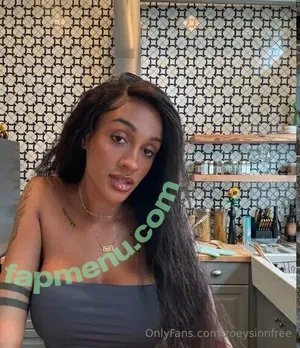 zoeysinnfree / zoeysinnxo nude photo #0077