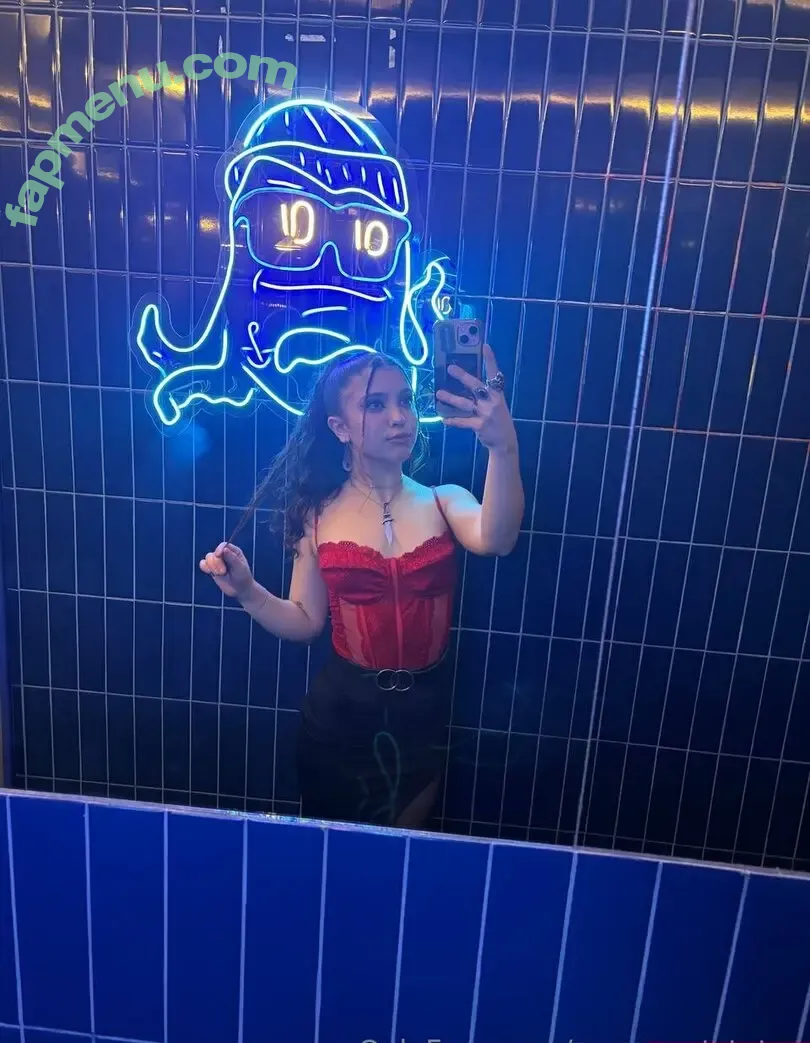 zoeywantstotry nude photo #0001 (zoeywantstotry)