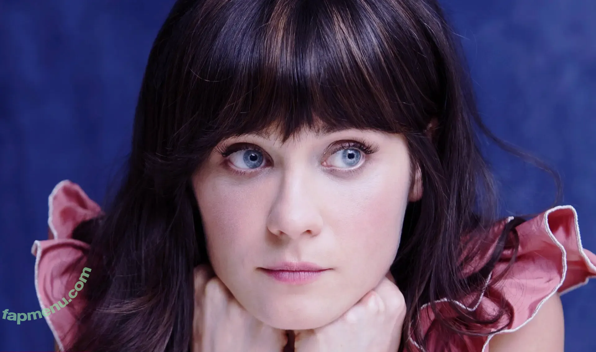 Zooey Deschanel nude photo #0308 (zooeydeschanel)