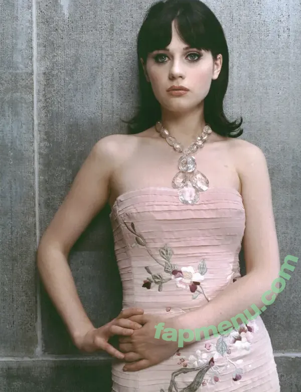 Zooey Deschanel nude photo #0311 (zooeydeschanel)