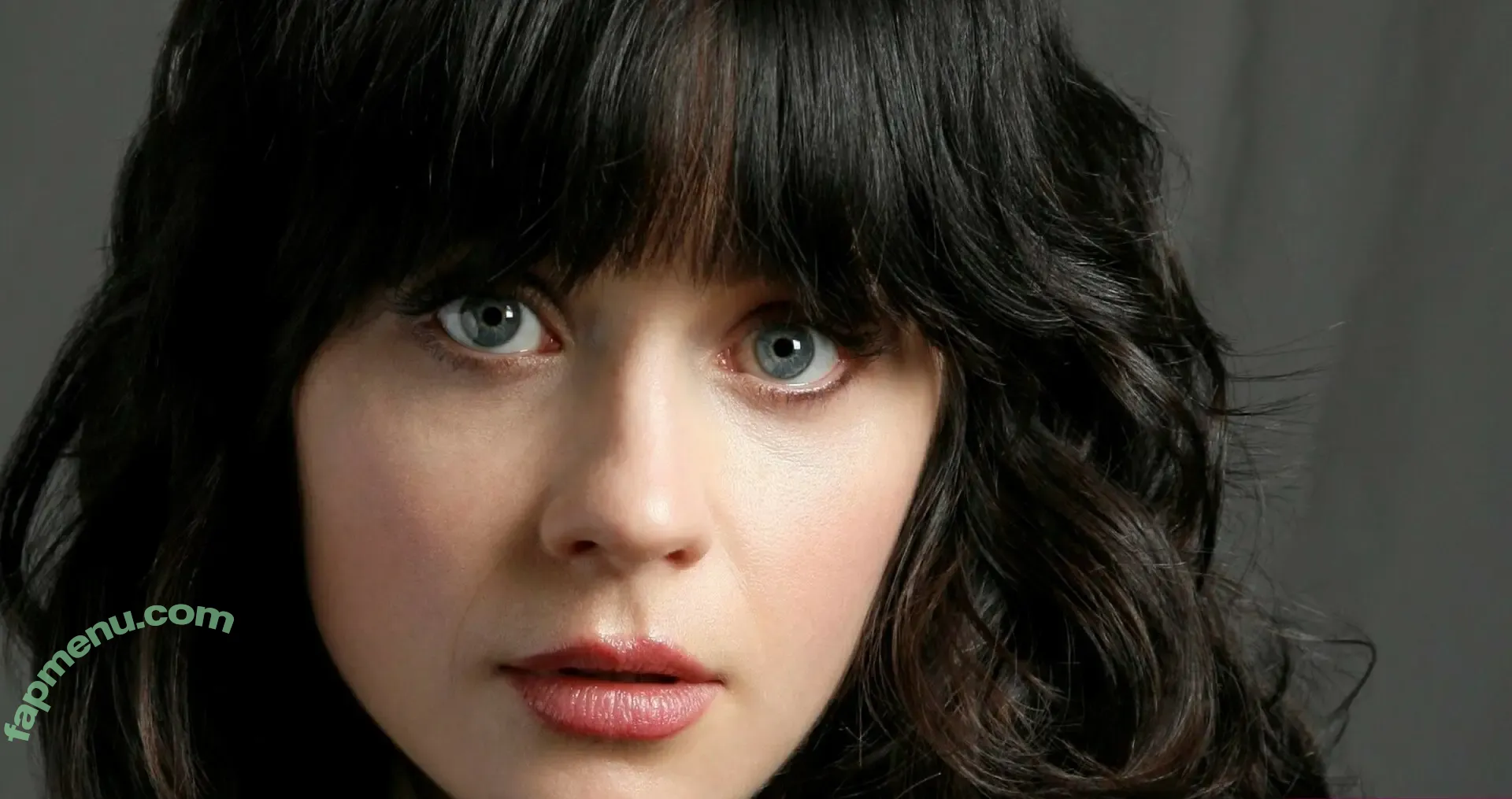 Zooey Deschanel nude photo #0319 (zooeydeschanel)