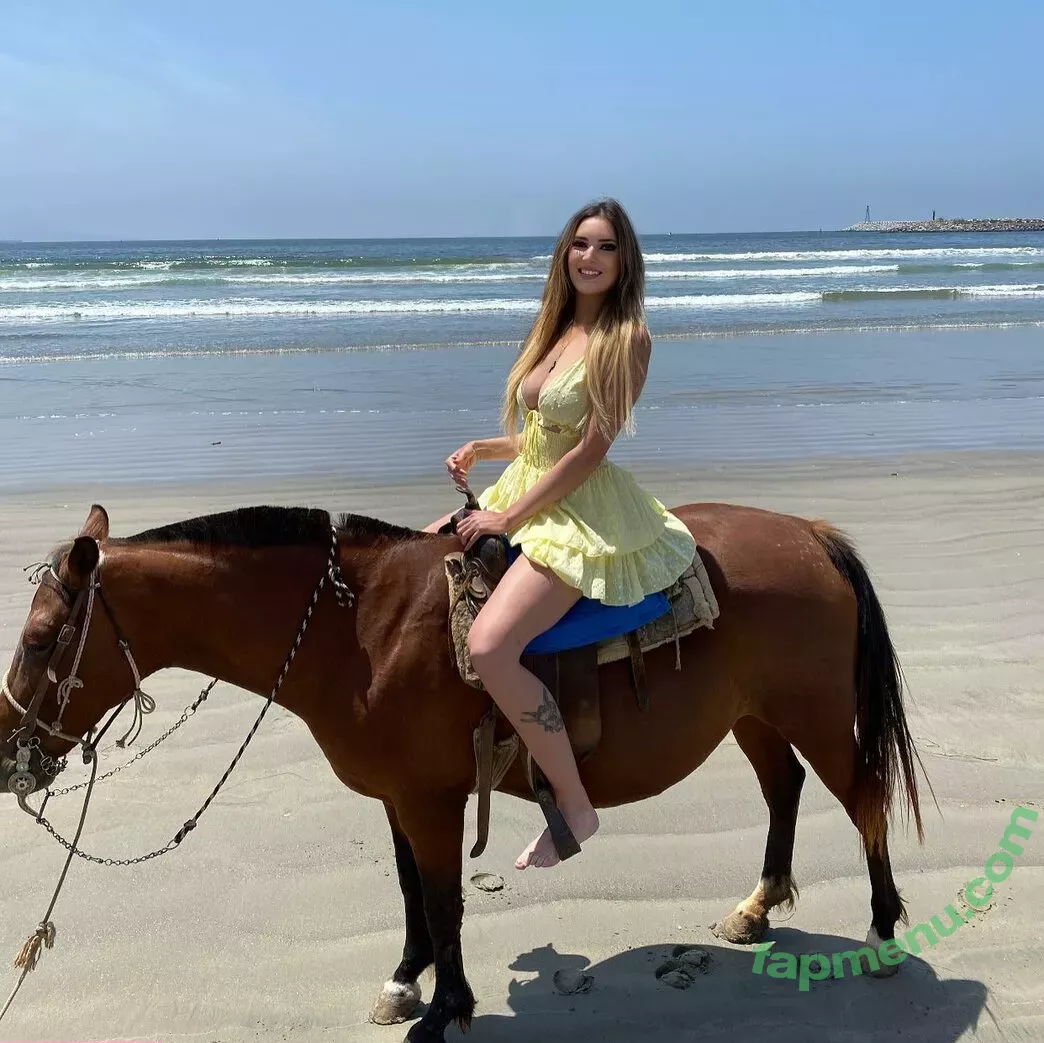 Zrenjanin nude photo #0059 (Zrenjanin)