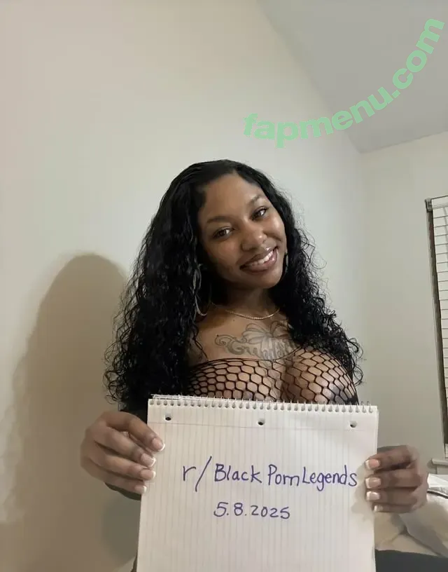 Zuri nude photo #0010 (Zuri)