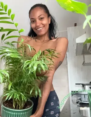  nude photo #0001