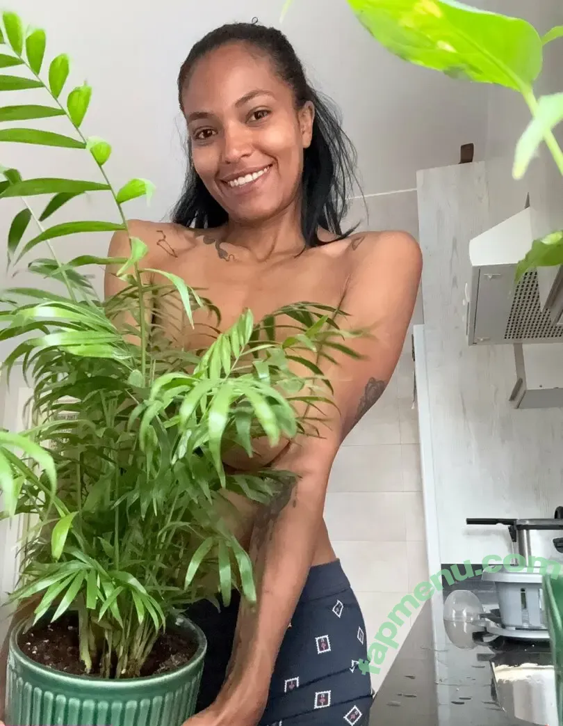 zurihill nude photo #0001 (zurihill)